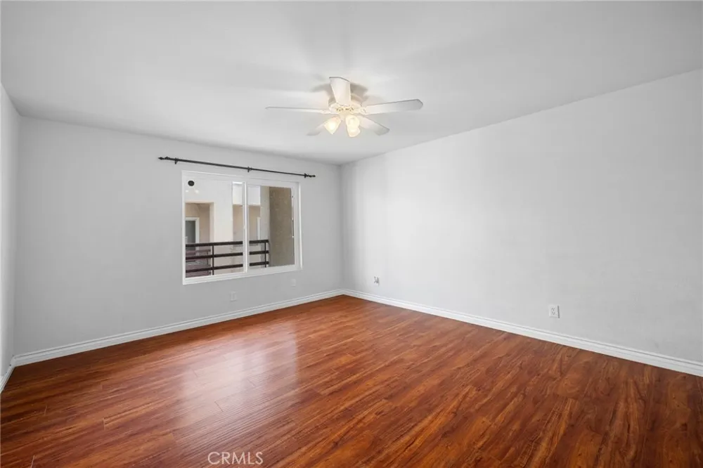 10119 Pinewood Avenue #207 Tujunga, CA 91042