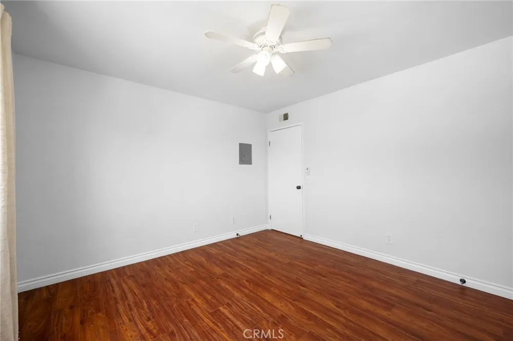 10119 Pinewood Avenue #207 Tujunga, CA 91042