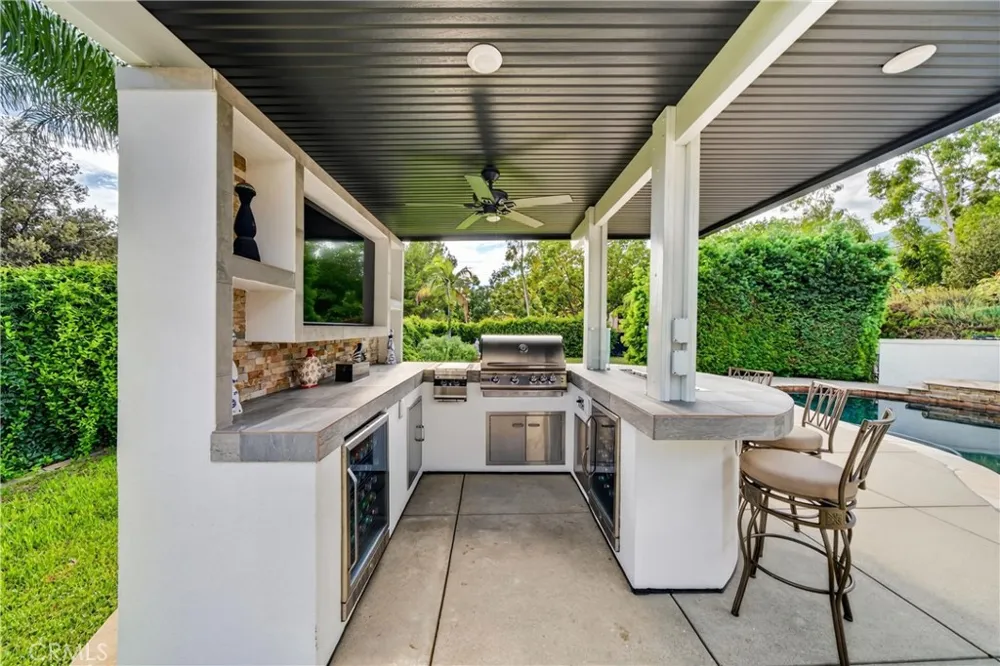 10302 Carrari Rancho Cucamonga, CA 91737