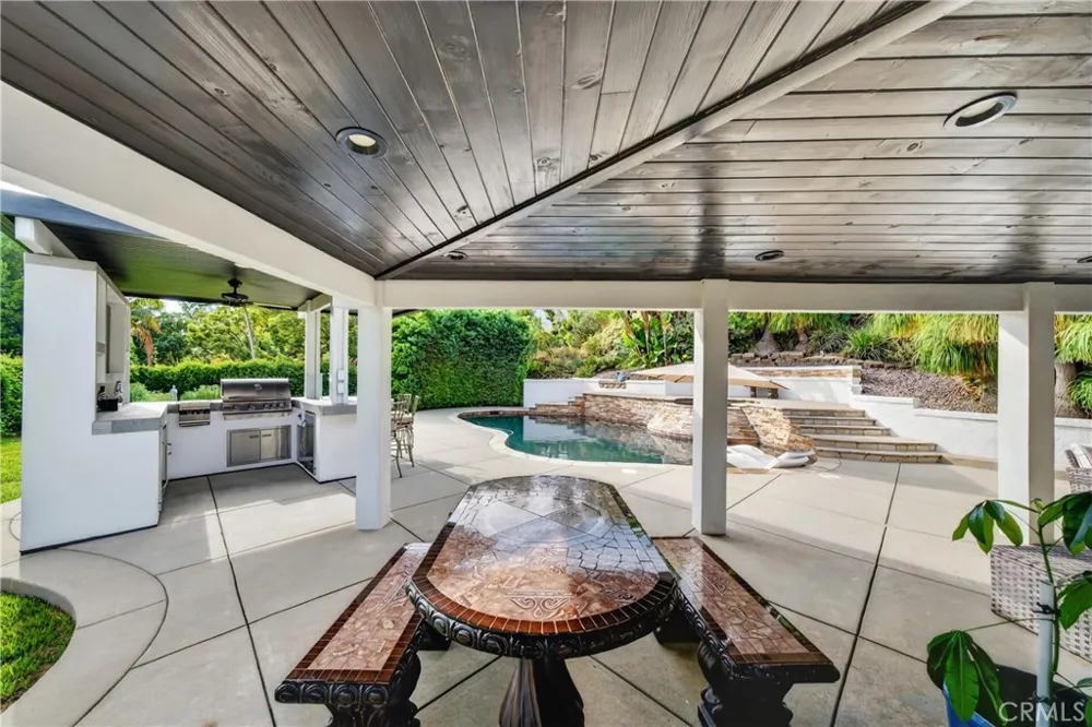 10302 Carrari Rancho Cucamonga, CA 91737