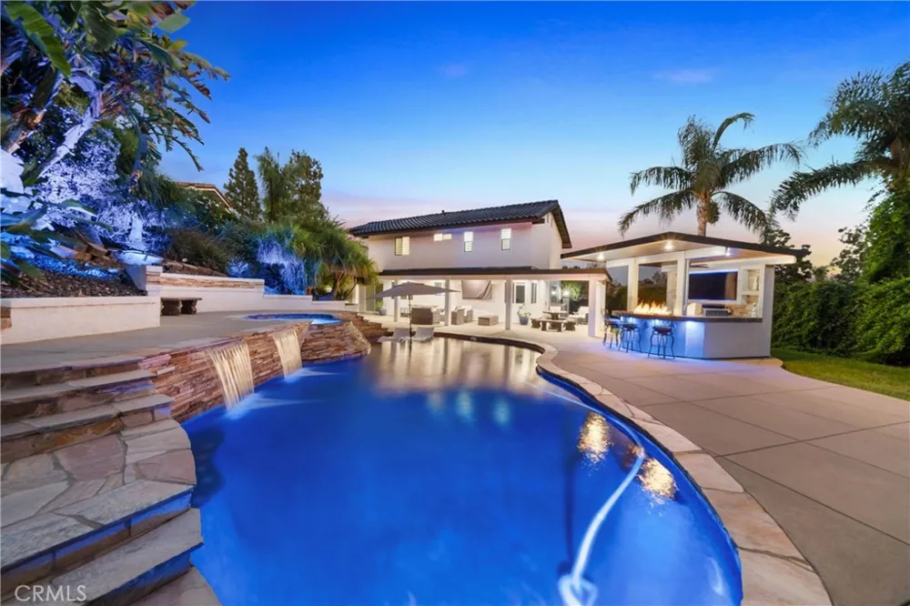 10302 Carrari Rancho Cucamonga, CA 91737