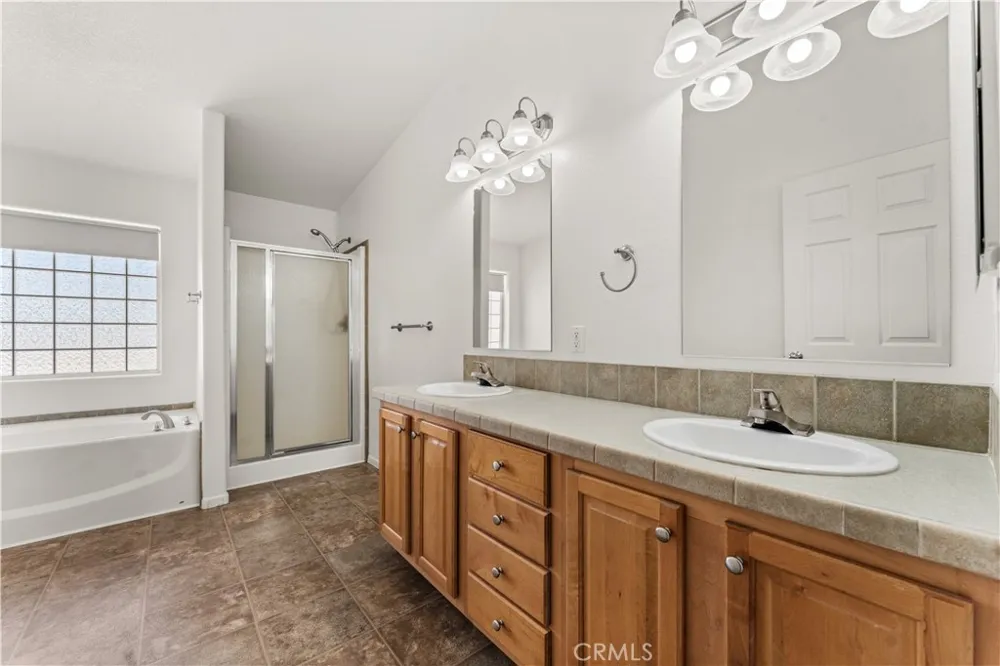 3236 E Avenue H2 Lancaster, CA 93535