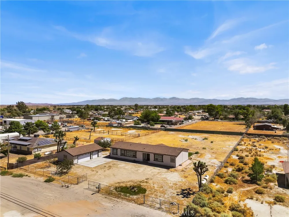 3236 E Avenue H2 Lancaster, CA 93535