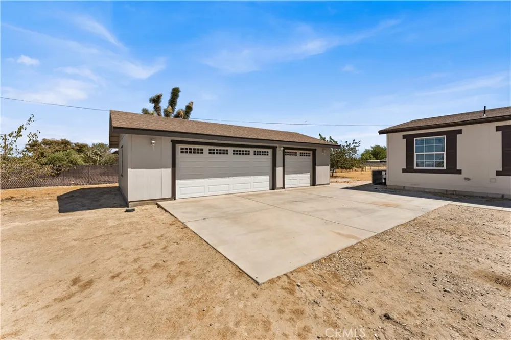 3236 E Avenue H2 Lancaster, CA 93535