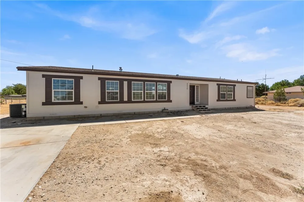 3236 E Avenue H2 Lancaster, CA 93535