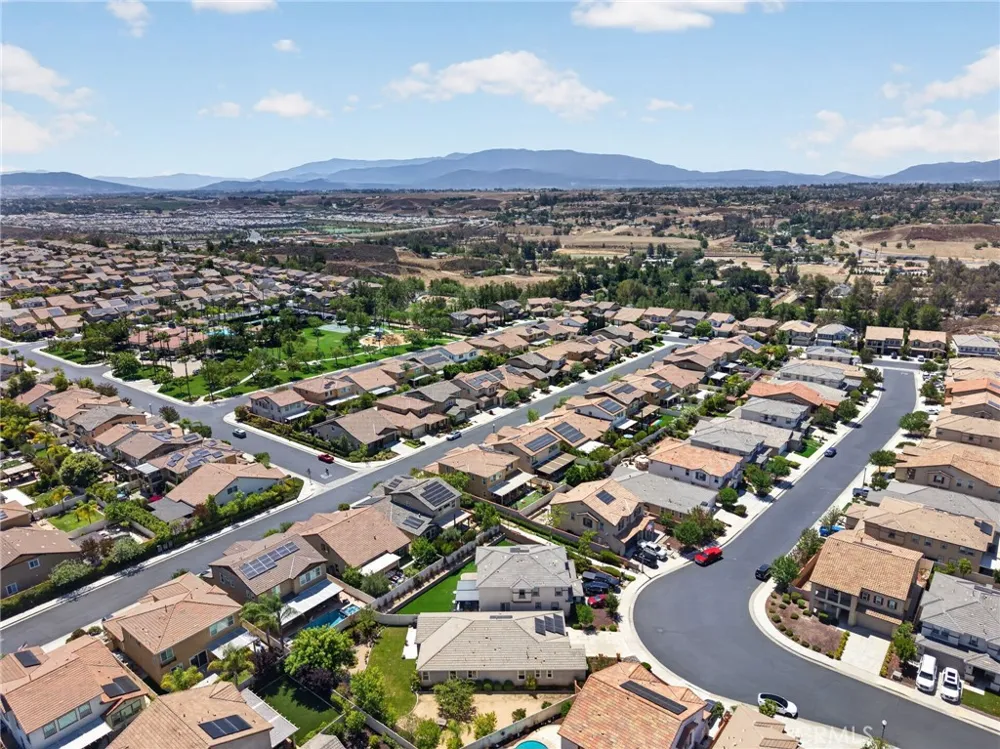 31280 Whistling Acres Temecula, CA 92591