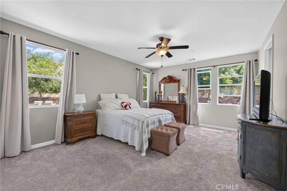 31280 Whistling Acres Temecula, CA 92591
