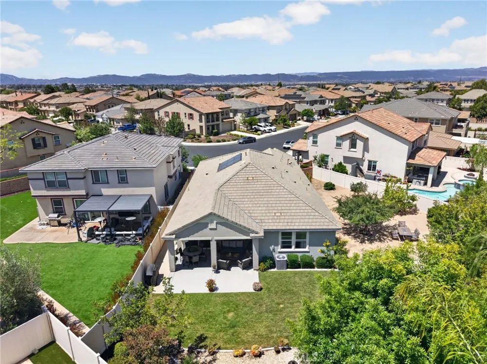 31280 Whistling Acres Temecula, CA 92591