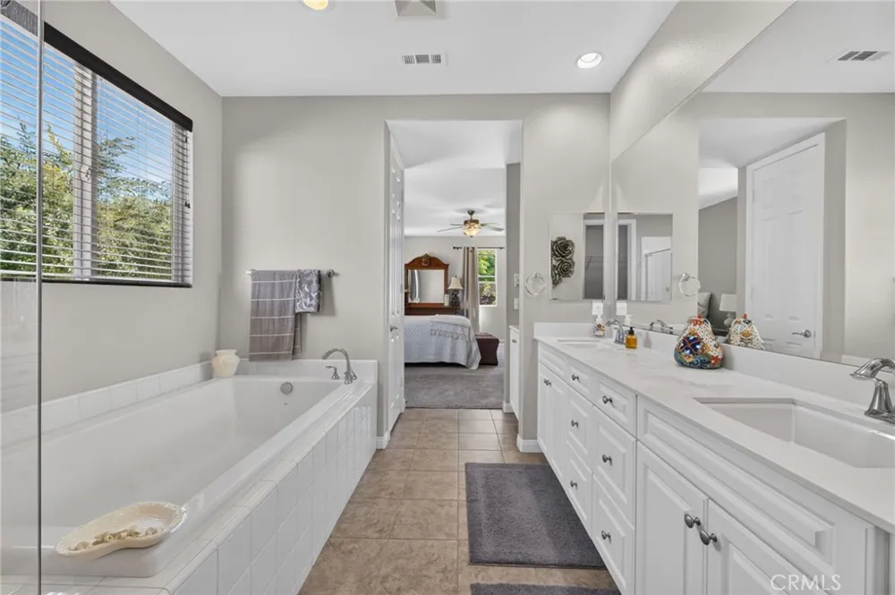 31280 Whistling Acres Temecula, CA 92591
