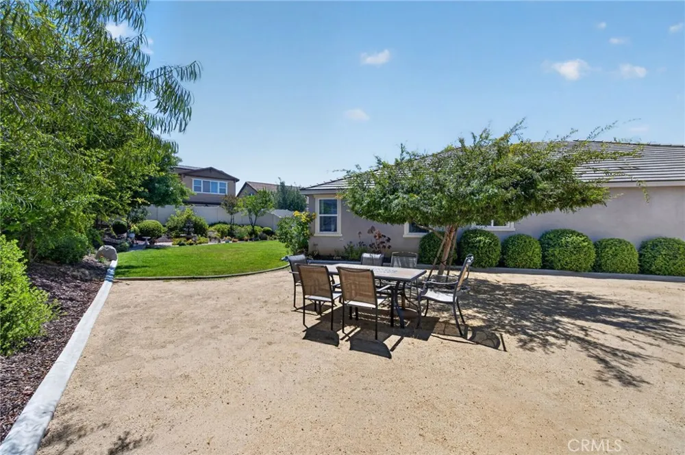 31280 Whistling Acres Temecula, CA 92591