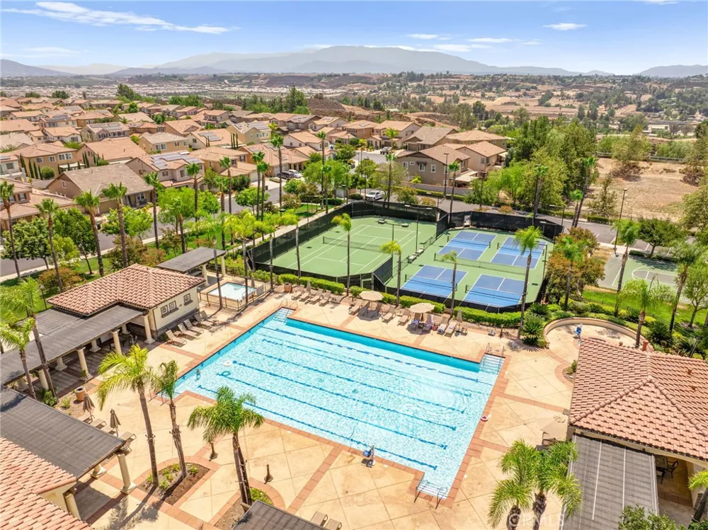 31280 Whistling Acres Temecula, CA 92591