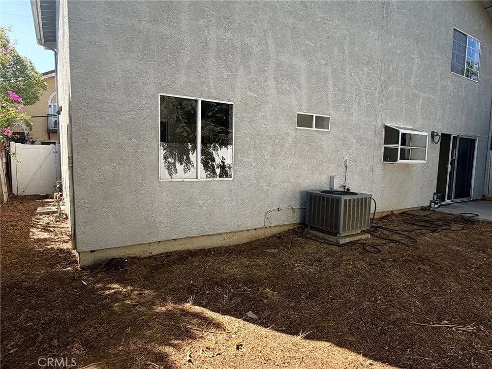 9326 Rowell Chatsworth, CA 91311