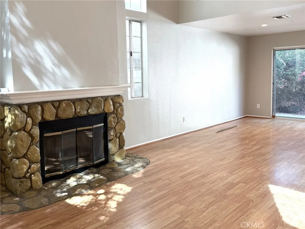 9326 Rowell Chatsworth, CA 91311