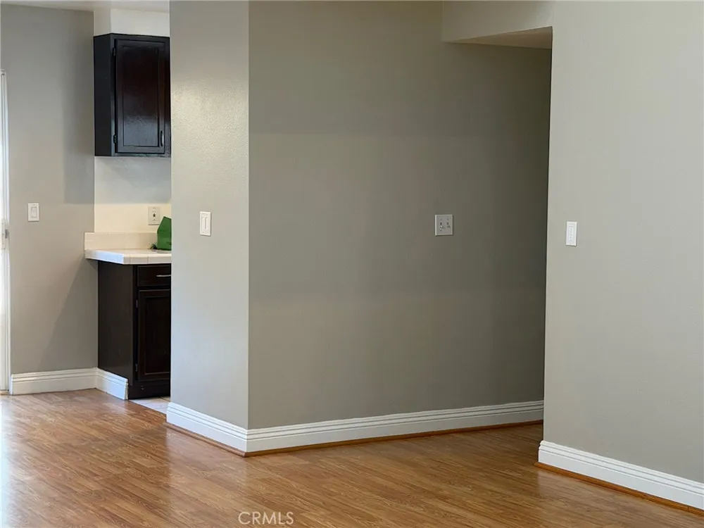 9326 Rowell Chatsworth, CA 91311