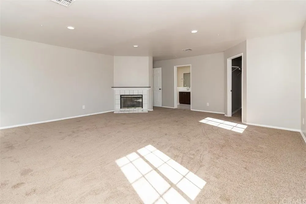 9326 Rowell Chatsworth, CA 91311