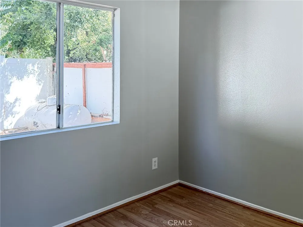 9326 Rowell Chatsworth, CA 91311