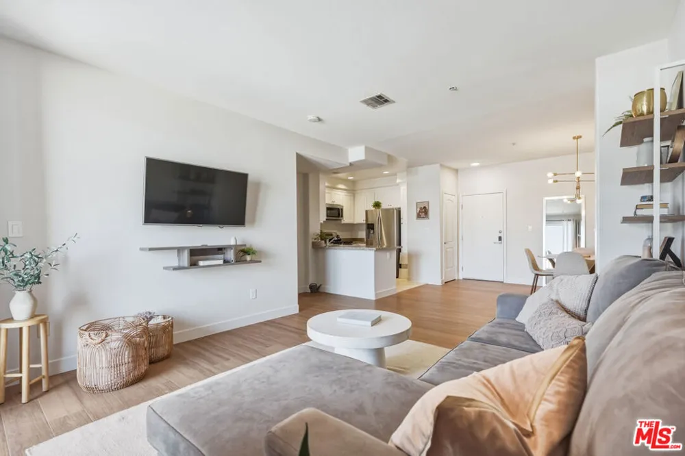 360 W Avenue 26 #234 Los Angeles, CA 90031