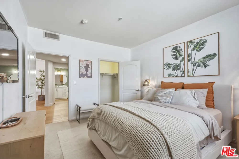 360 W Avenue 26 #234 Los Angeles, CA 90031
