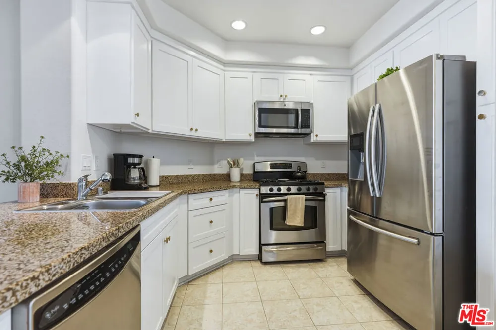 360 W Avenue 26 #234 Los Angeles, CA 90031