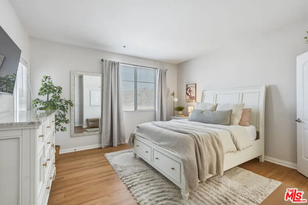 360 W Avenue 26 #234 Los Angeles, CA 90031