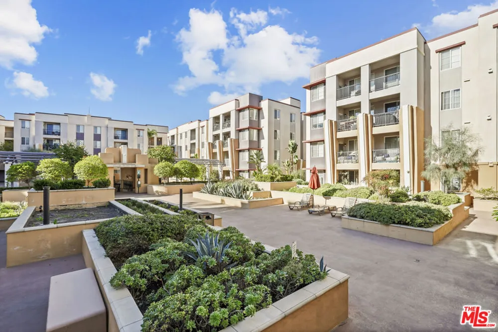 360 W Avenue 26 #234 Los Angeles, CA 90031
