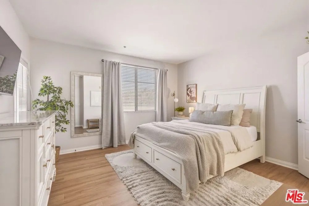 360 W Avenue 26 #234 Los Angeles, CA 90031