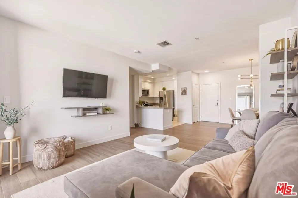 360 W Avenue 26 #234 Los Angeles, CA 90031
