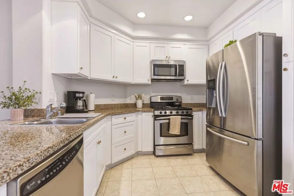 360 W Avenue 26 #234 Los Angeles, CA 90031