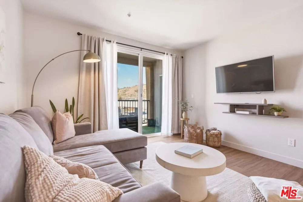 360 W Avenue 26 #234 Los Angeles, CA 90031