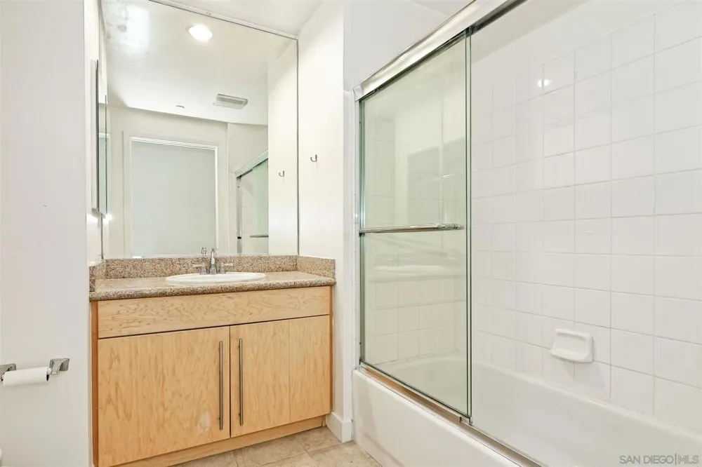 801 Ash #204 San Diego, CA 92101