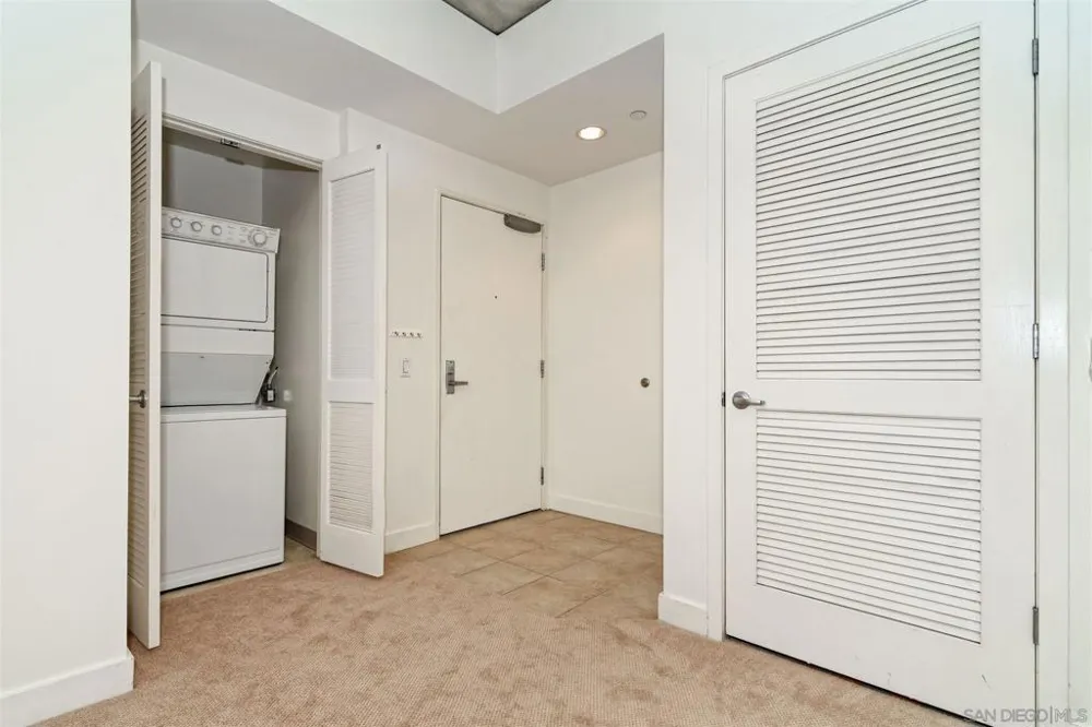 801 Ash #204 San Diego, CA 92101