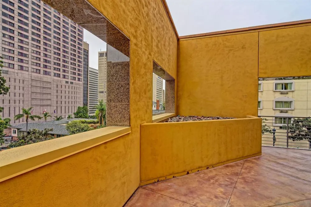 801 Ash #204 San Diego, CA 92101