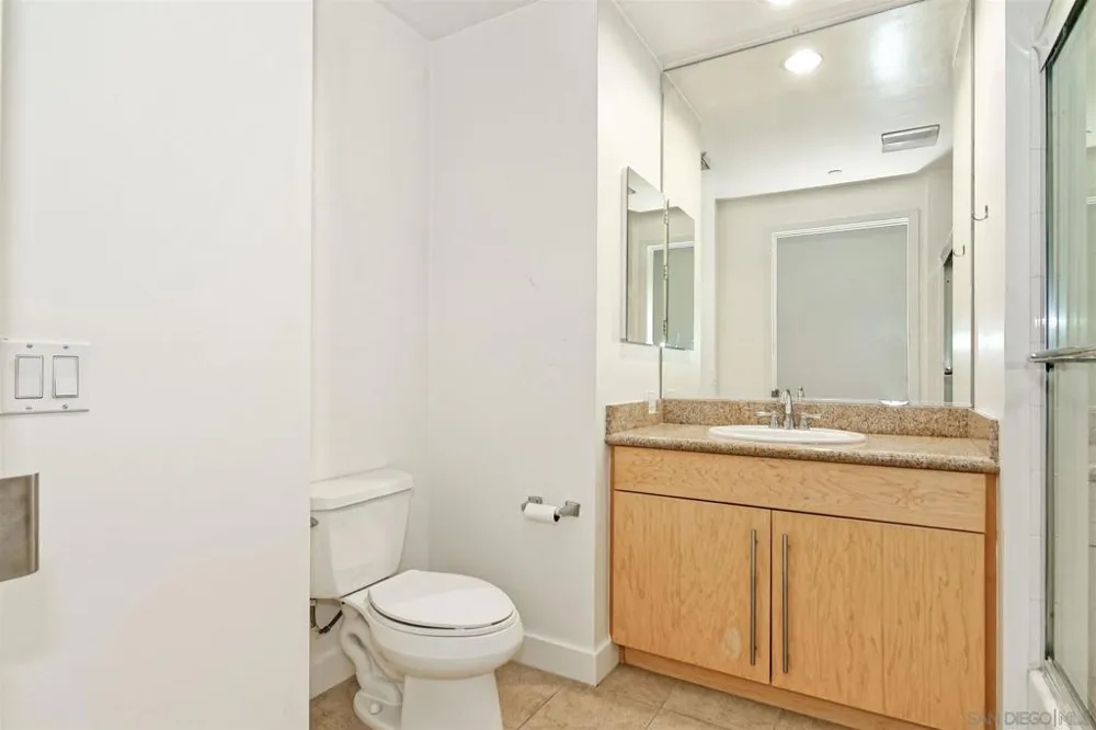 801 Ash #204 San Diego, CA 92101