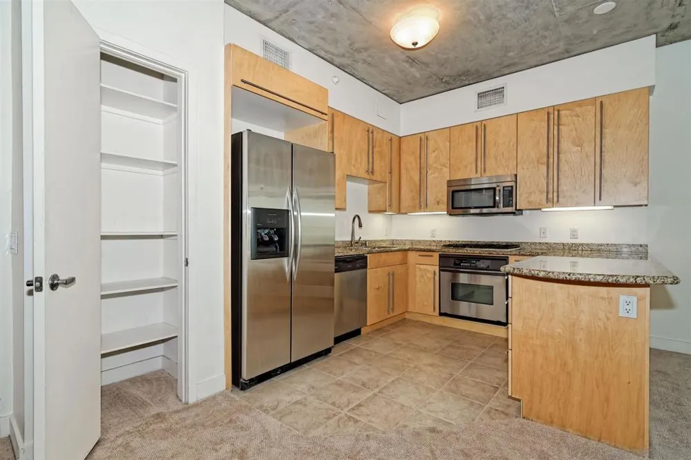 801 Ash #204 San Diego, CA 92101
