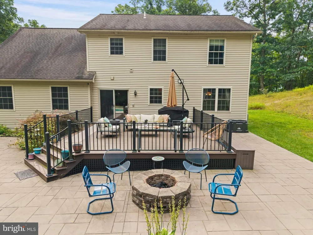 13604 S EAGLE ROAD S Tyrone, PA 16686