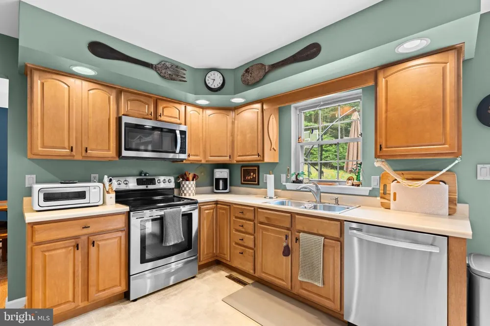 13604 S EAGLE ROAD S Tyrone, PA 16686