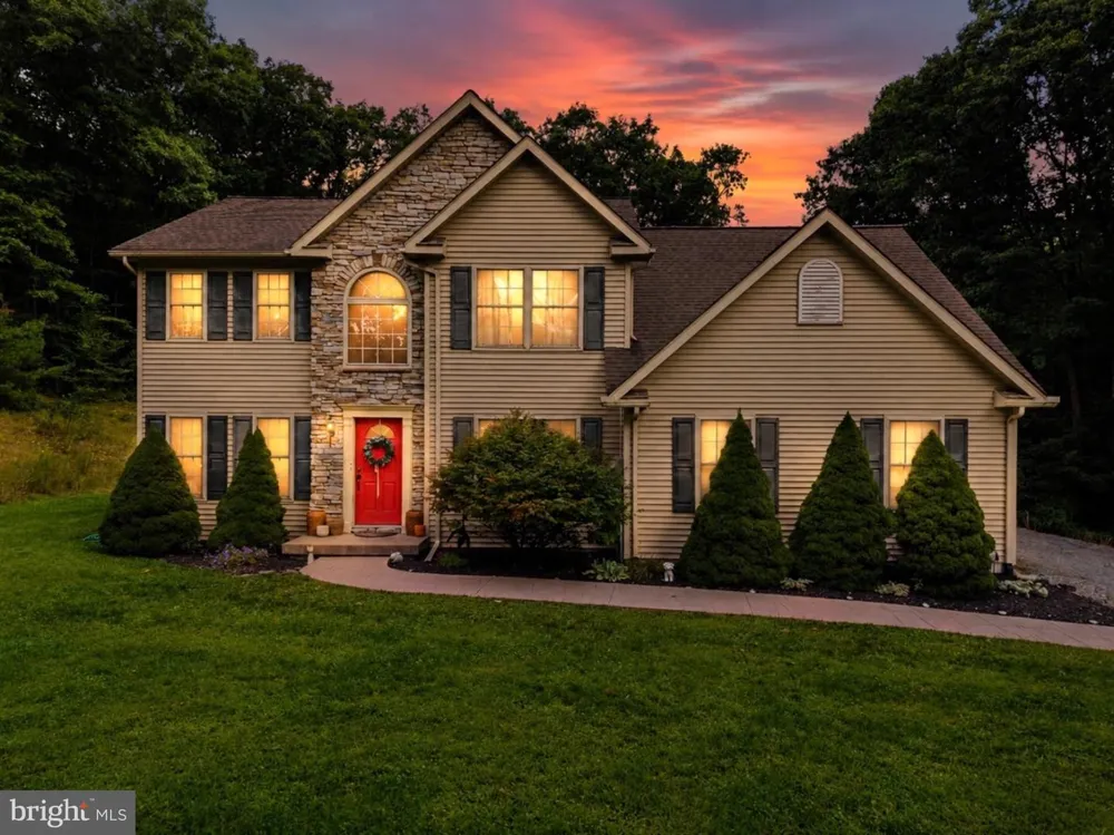 13604 S EAGLE ROAD S Tyrone, PA 16686