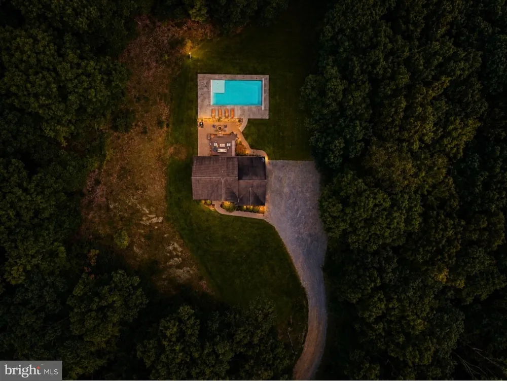13604 S EAGLE ROAD S Tyrone, PA 16686