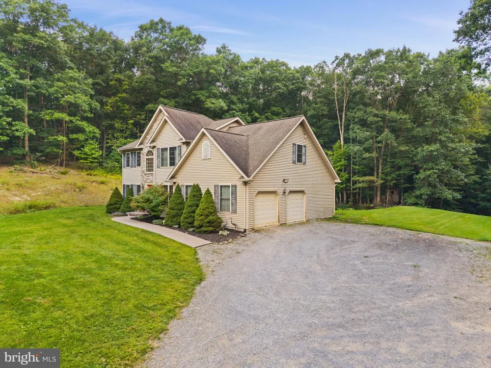 13604 S EAGLE ROAD S Tyrone, PA 16686