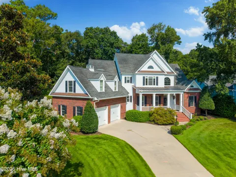 2764 Cedar Crest Drive