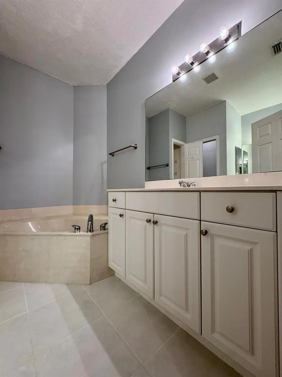 1464 SE Tidewater Place Stuart, FL 34997
