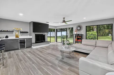 2834 DEER CREEK KELLY BROOKE LANE