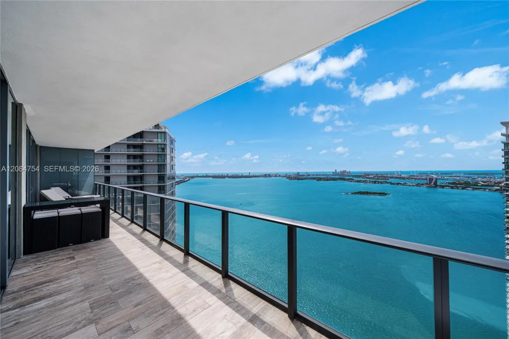 650 NE 32nd St #PH5003 Miami, FL 33137