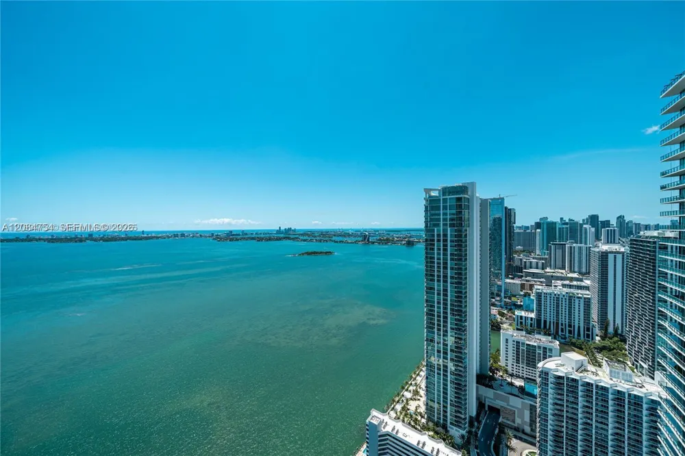 650 NE 32nd St #PH5003 Miami, FL 33137