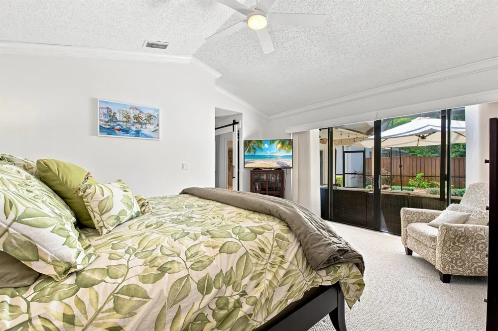 2576 LA CRISTAL CIRCLE Palm Beach Gardens, FL 33410