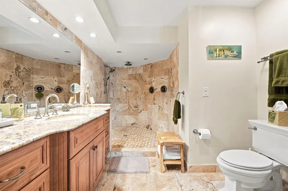 2576 LA CRISTAL CIRCLE Palm Beach Gardens, FL 33410