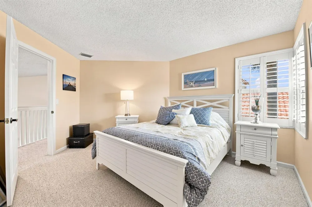 2576 LA CRISTAL CIRCLE Palm Beach Gardens, FL 33410