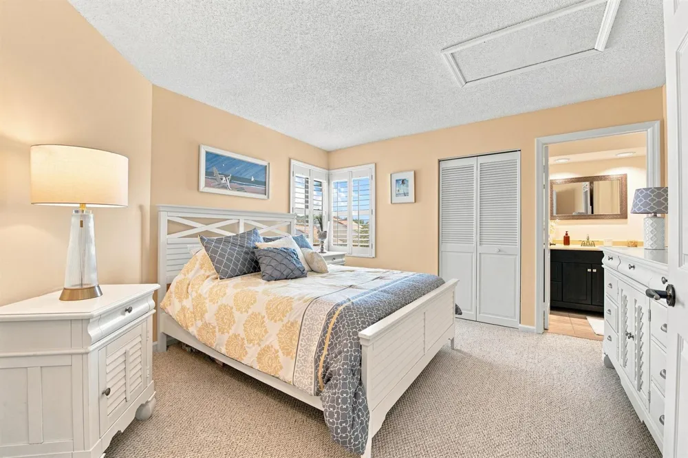 2576 LA CRISTAL CIRCLE Palm Beach Gardens, FL 33410
