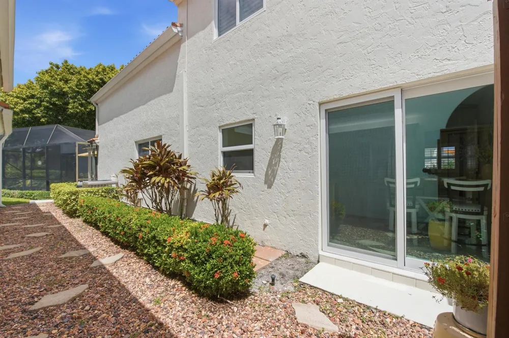 2576 LA CRISTAL CIRCLE Palm Beach Gardens, FL 33410