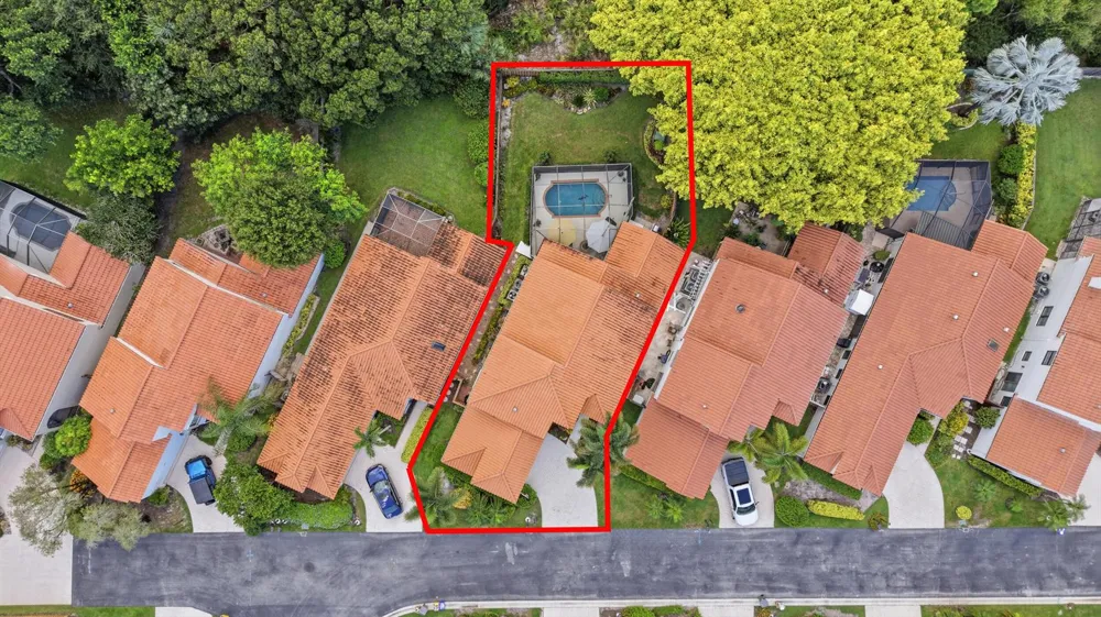 2576 LA CRISTAL CIRCLE Palm Beach Gardens, FL 33410